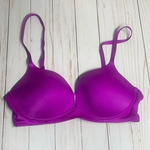 Victoria’s Secret Padded No Wire Bra 34C